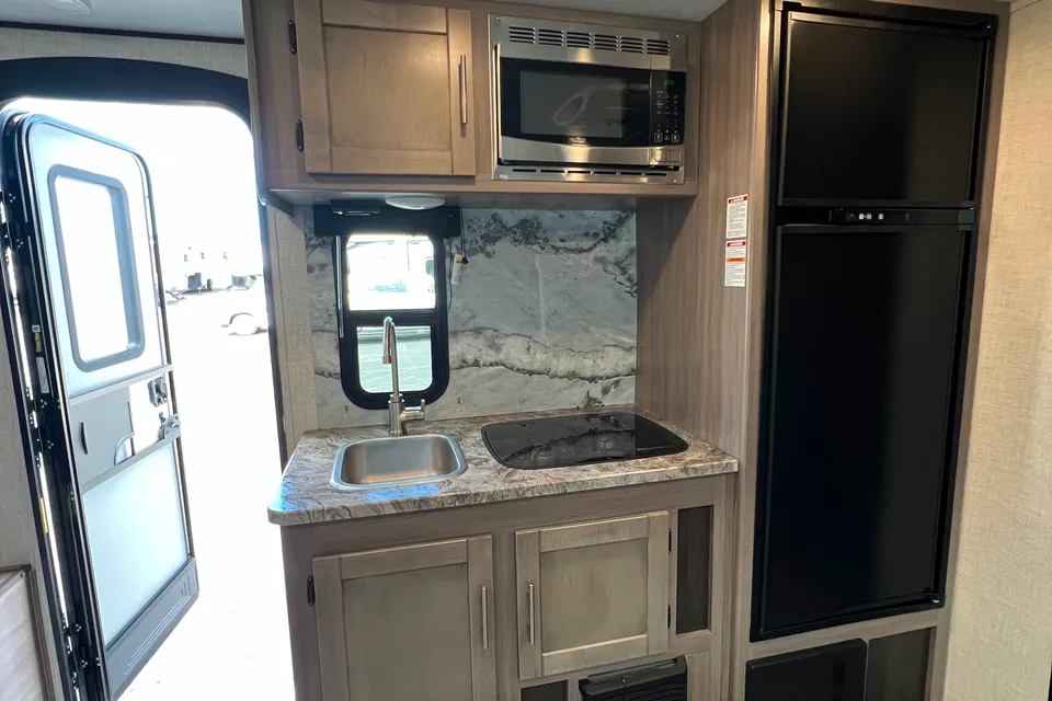 2022 Crossroads Sunset Trail Super Lite