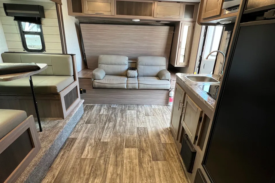 2022 Crossroads Sunset Trail Super Lite