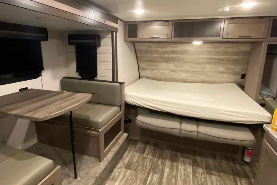 2022 Crossroads Sunset Trail Super Lite