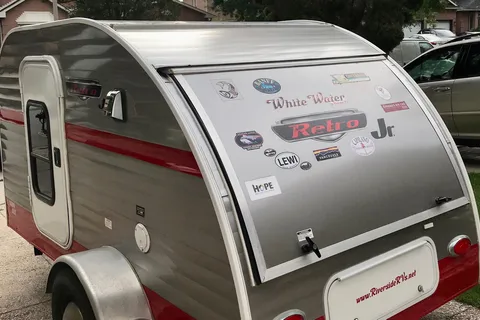Riverside Retro Jr. 509, a teardrop trailer you can tow behind almost any car. NO SMOKING!
