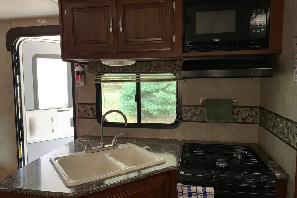 Ryan's Family Friendly Keystone Passport Ultra Lite Grand Touring 2400BH Travel Trailer