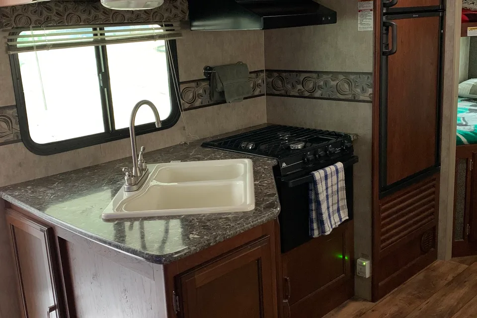 Ryan's Family Friendly Keystone Passport Ultra Lite Grand Touring 2400BH Travel Trailer