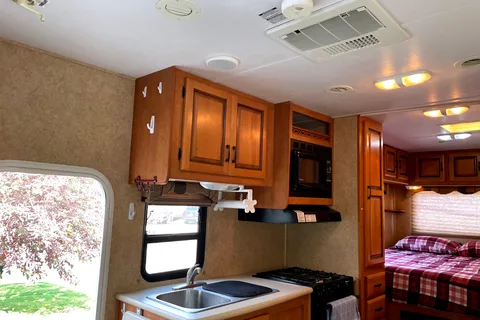 #2 Julia's Forest River Sunseeker  Class C