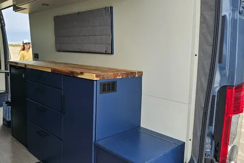 De Van XL - Most Open, Spacious Build out there! 2022 Promaster 3500