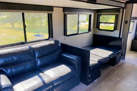 Get your glamp on!