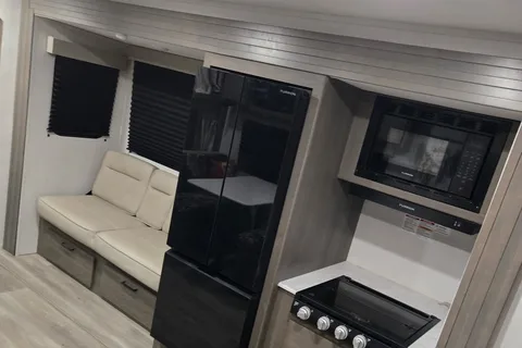 A &A Grand Design Transcend xplor Travel Trailer