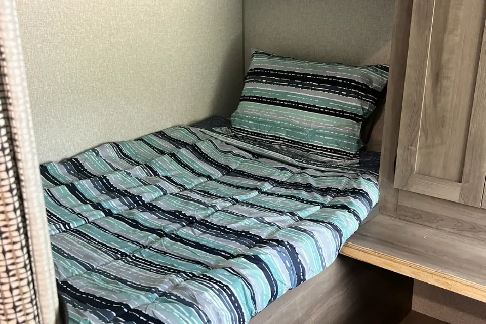 Chris's Keystone Sportsmen SE Travel Trailer WaddleOnInn