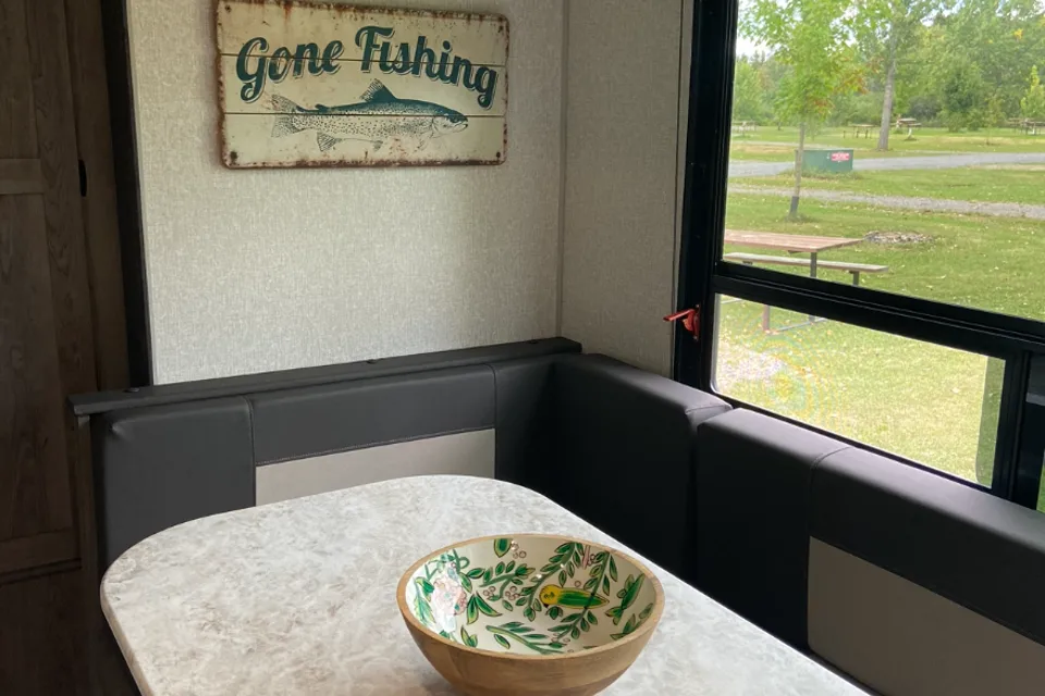 Chris's Keystone Sportsmen SE Travel Trailer WaddleOnInn