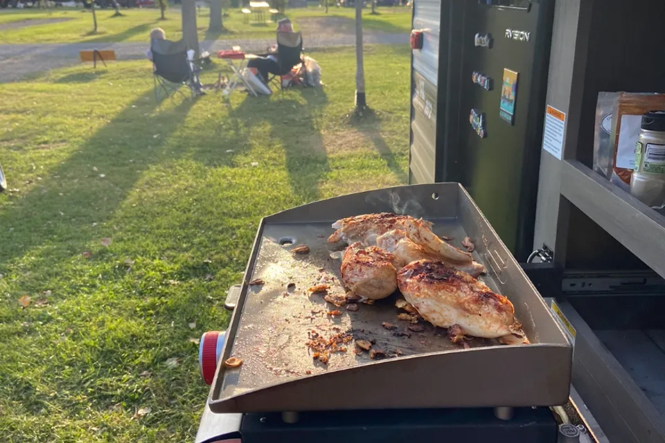 Chris's Keystone Sportsmen SE Travel Trailer WaddleOnInn