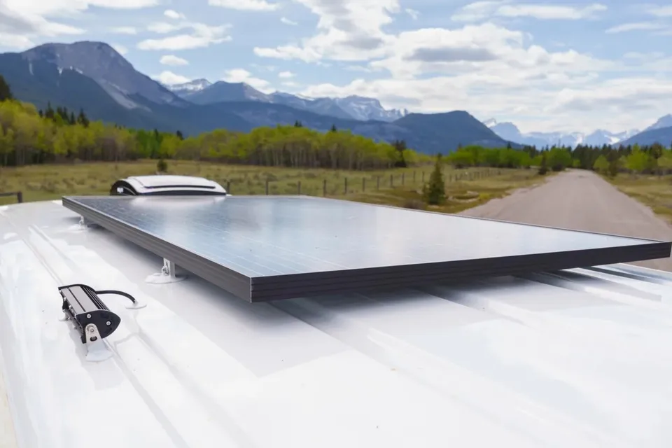Yoho the Campervan | NO Cleaning Fee | Park Passes Included