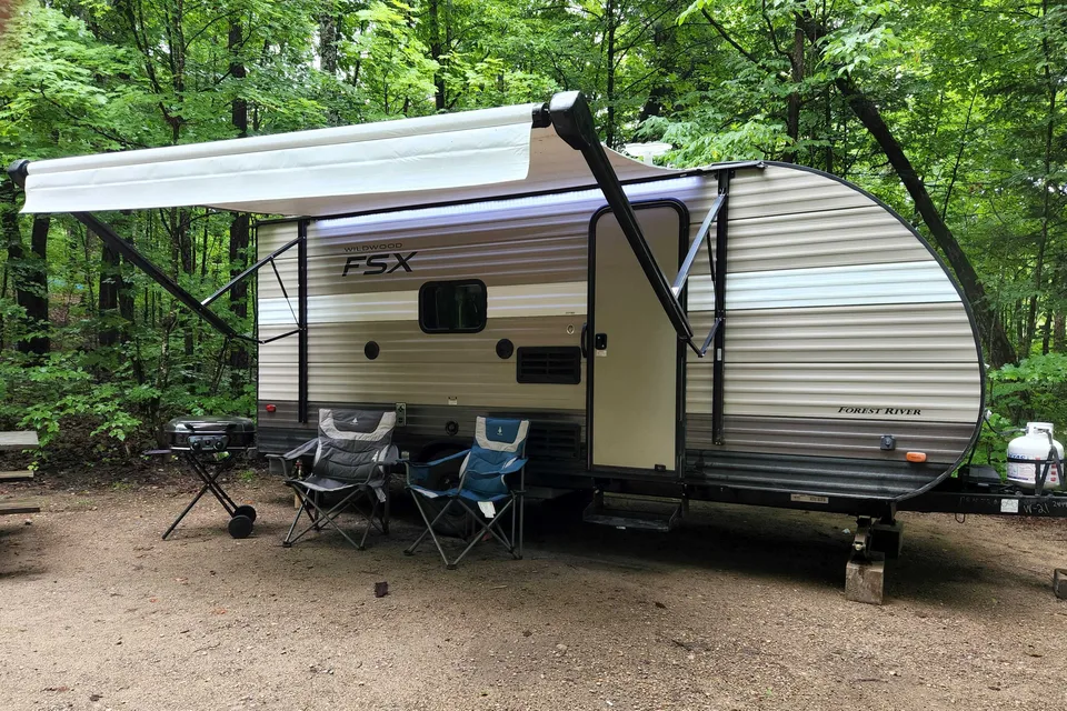 Benny's 21ft Forest River Wildwood Bunkhouse - Easy Towing