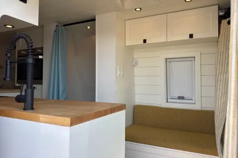 “The Beast” Luxury 4x4 Sprinter | 800W Solar • Hot Shower • Off-Grid