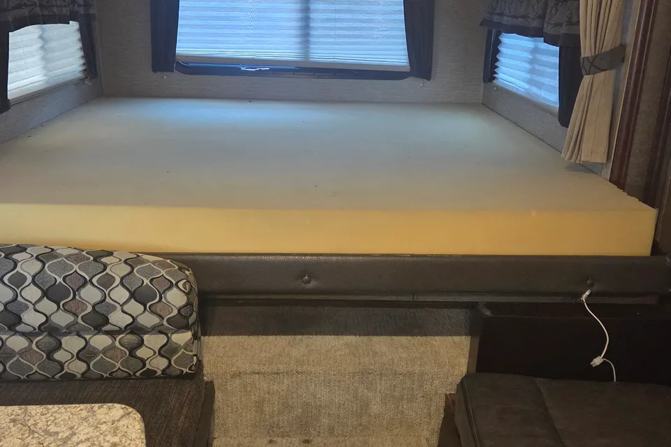 2017 Keystone Outback Ultra-Lite Toy Hauler