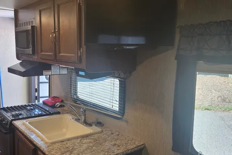 2017 Keystone Outback Ultra-Lite Toy Hauler
