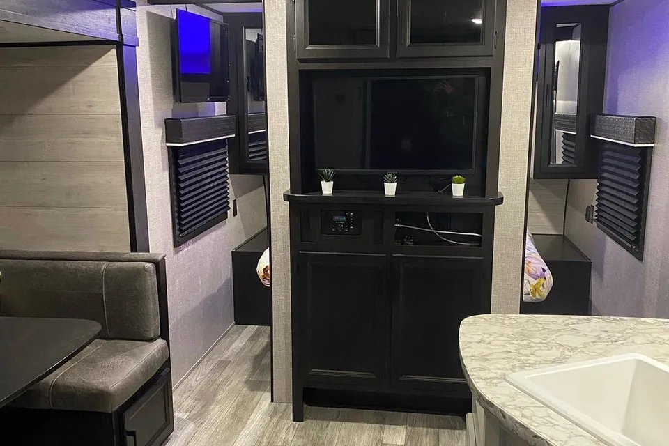  Jayco Jay Flight SLX 8 242BHS Travel Trailer