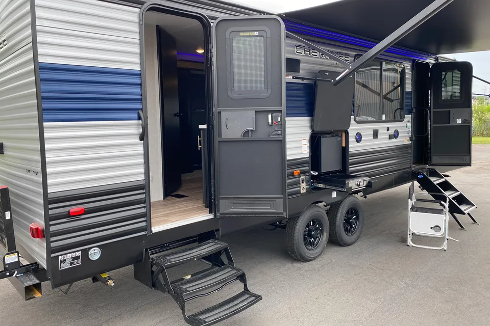 Kilabuk Cherokee Travel Trailer