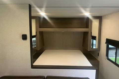 Alex's Keystone 240BH Travel Trailer