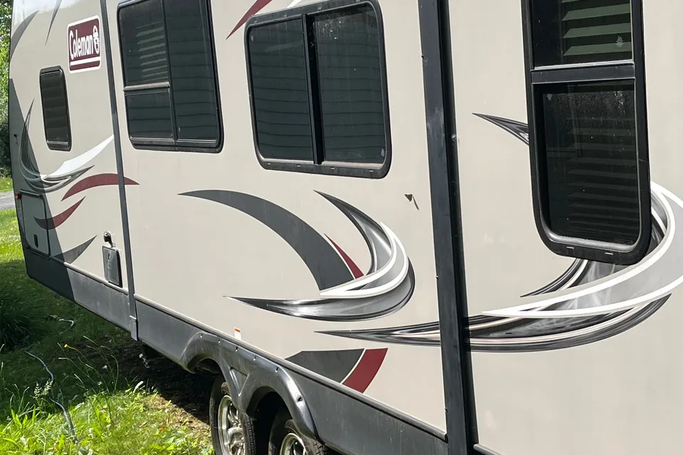 Chris's Coleman 2605 Travel Trailer