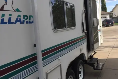 Fleetwood Mallard Travel Trailer