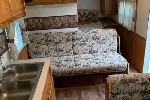 Fleetwood Mallard Travel Trailer