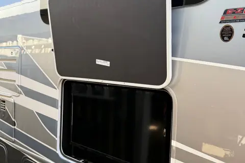 Crystal's Entegra Coach Esteem 31F Class C