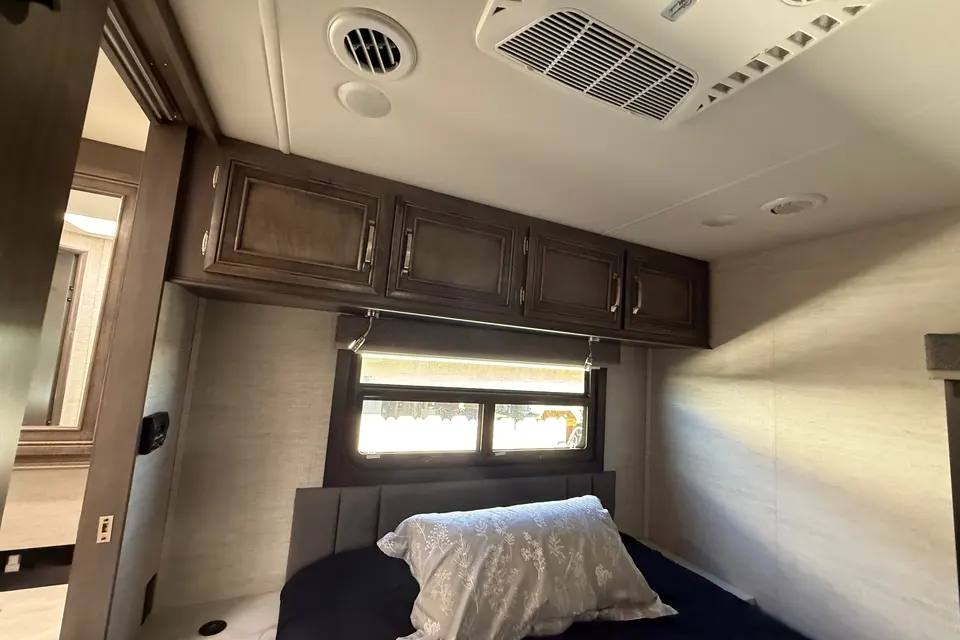 Crystal's Entegra Coach Esteem 31F Class C