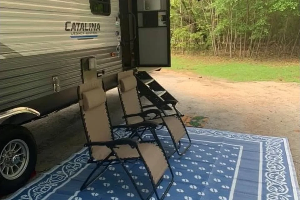 EL’S Comfy Camper