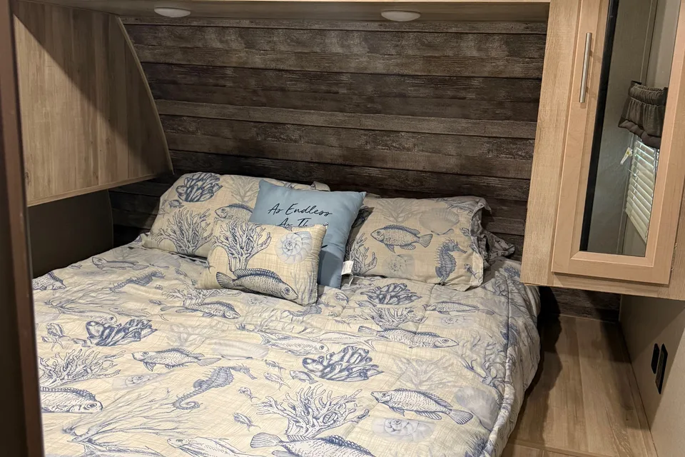 EL’S Comfy Camper