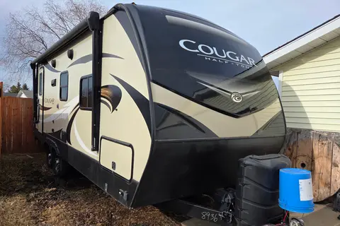 Lameri's Keystone Cougar Travel Trailer