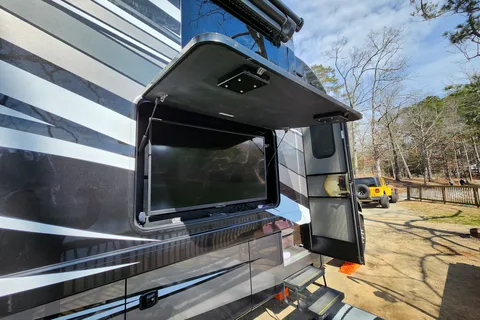 Luxury Camping, Delivered