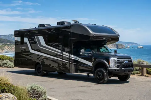 C25 2026 Entegra Accolade XT 32U — Luxury 4x4 Super C Diesel · King Bed · Starlink · Sleeps 8