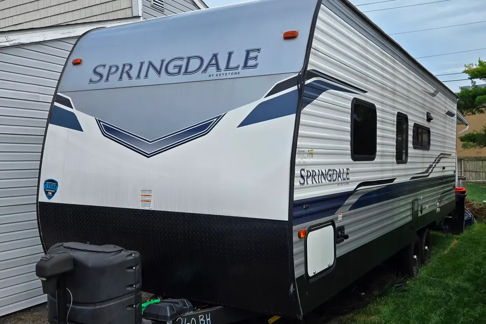 Robert's Keystone Springdale Travel Trailer