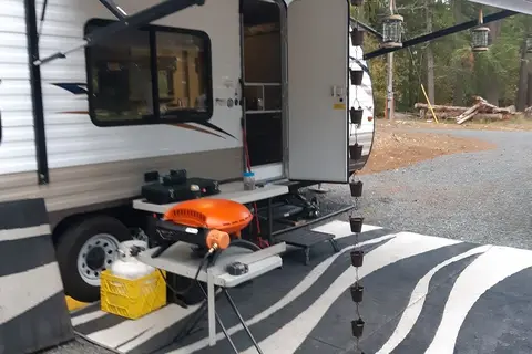 Smittys Island Getaway 171RB Travel Trailer