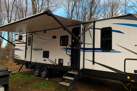 Tom's Embrace Ultra light Travel Trailer