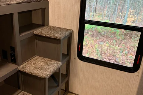 Tom's Embrace Ultra light Travel Trailer