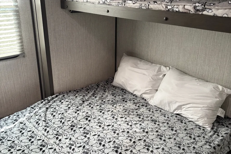 Tom's Embrace Ultra light Travel Trailer