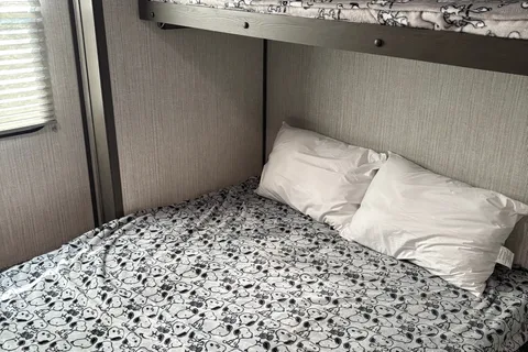 Tom's Embrace Ultra light Travel Trailer