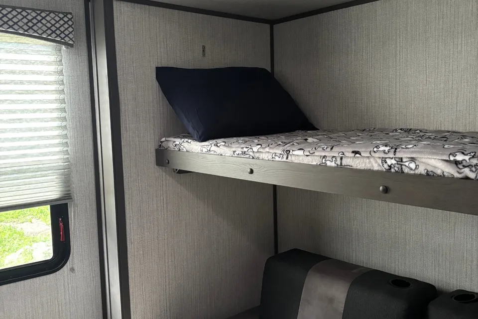 Tom's Embrace Ultra light Travel Trailer