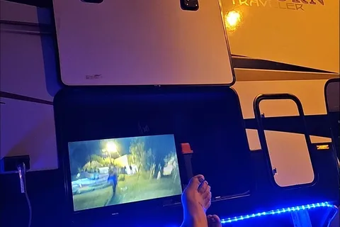 🌄 5th Wheel Camper Rental, Where Comfort Meets Adventure