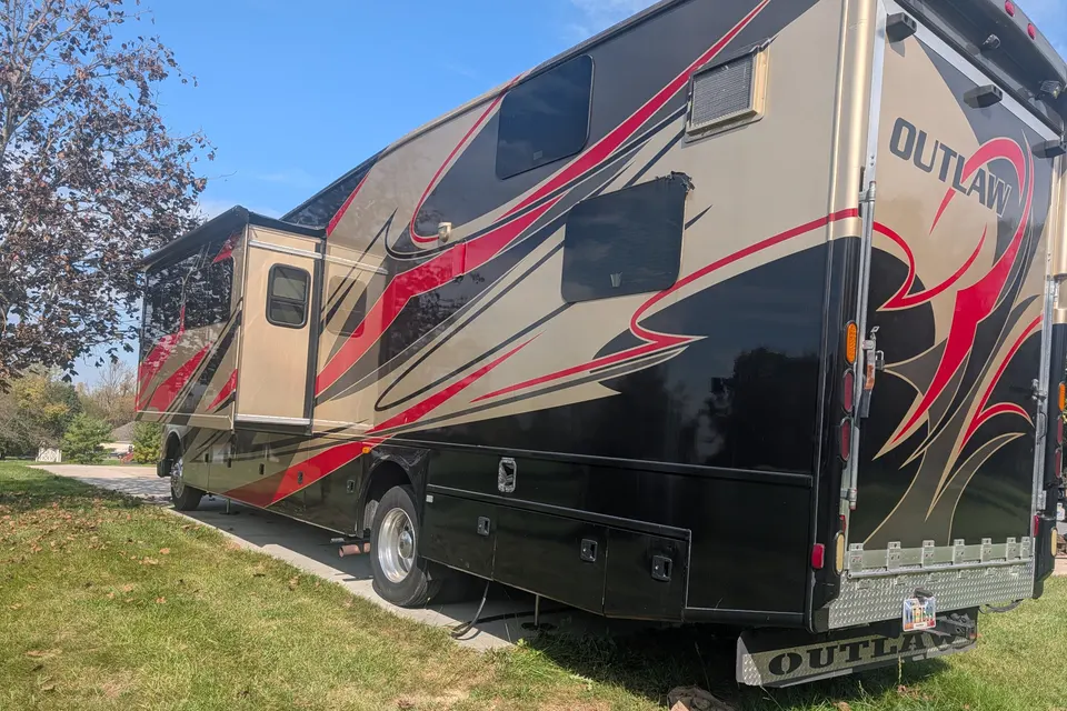 "The Outlaw Experience - More than an RV" It's Your Adventure