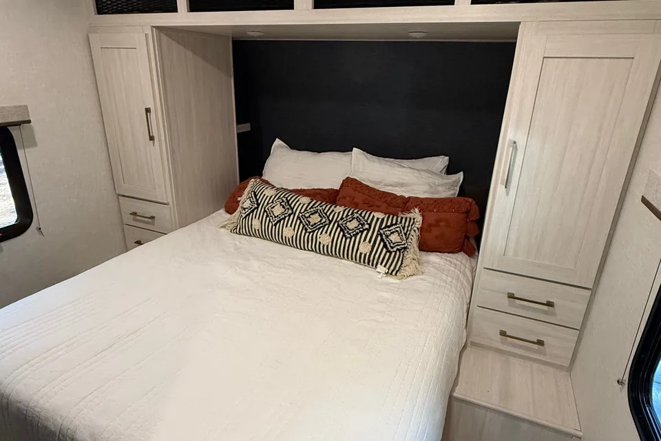 Adventure Awaits! RentOur Family Friendly RV Today