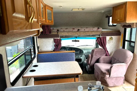 Daves 25' FunSeeking Motorhome