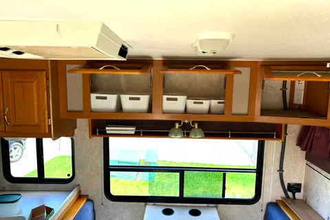 Daves 25' FunSeeking Motorhome