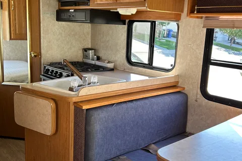Daves 25' FunSeeking Motorhome