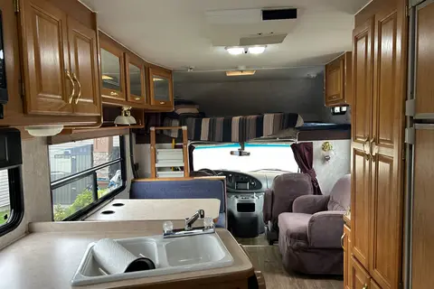 Daves 25' FunSeeking Motorhome