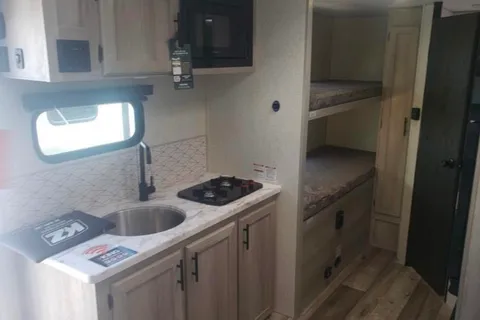 Jeff's  2022 KZ Escape 191BHK 