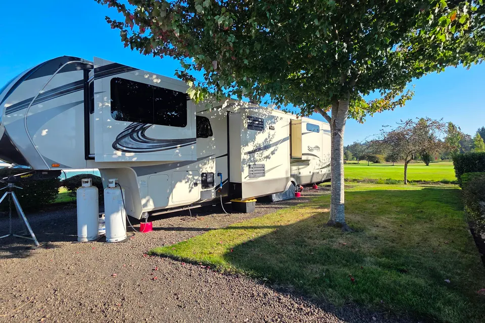 Grand Design SOLITUDE 380FL Fifth Wheel