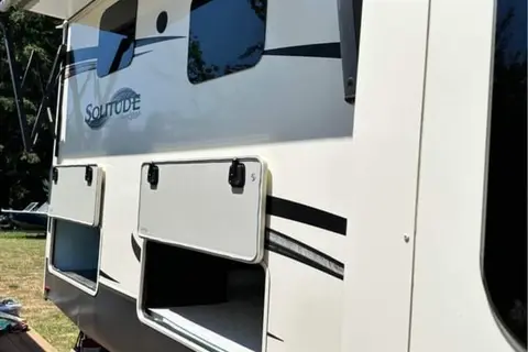 Grand Design SOLITUDE 380FL Fifth Wheel