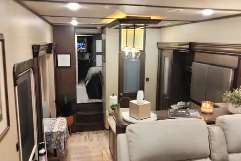 Grand Design SOLITUDE 380FL Fifth Wheel