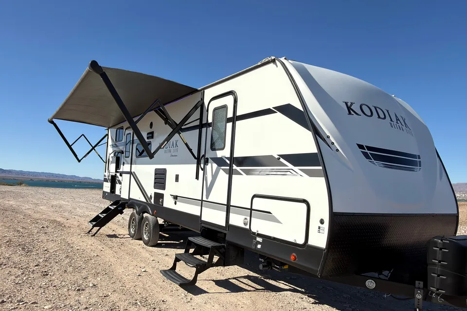 32’ LONDON BRIDGE BUNKWAGON